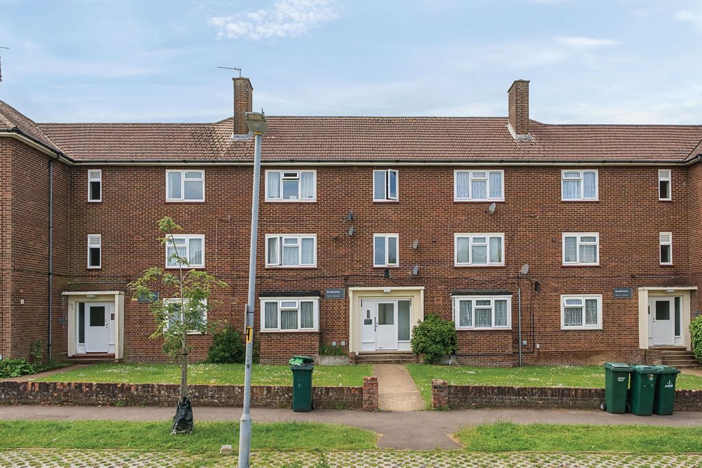 Property photo 1 of 18 1301814-1-683848d...