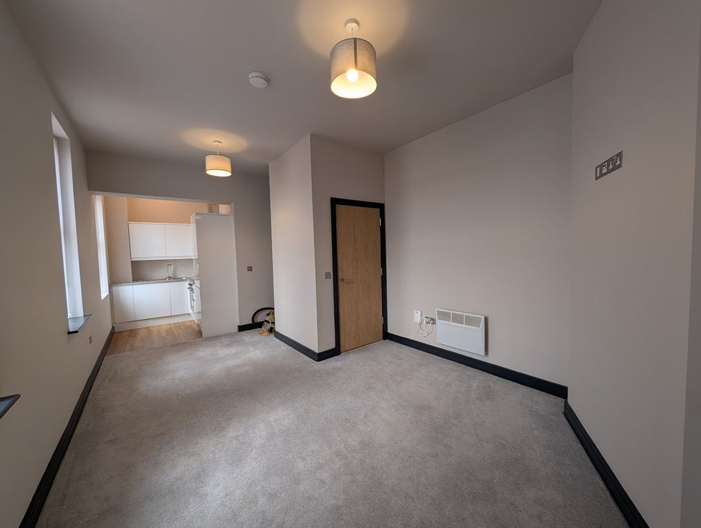 Property photo 3 of 8