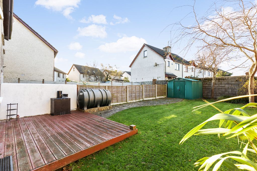 Property photo 3 of 23