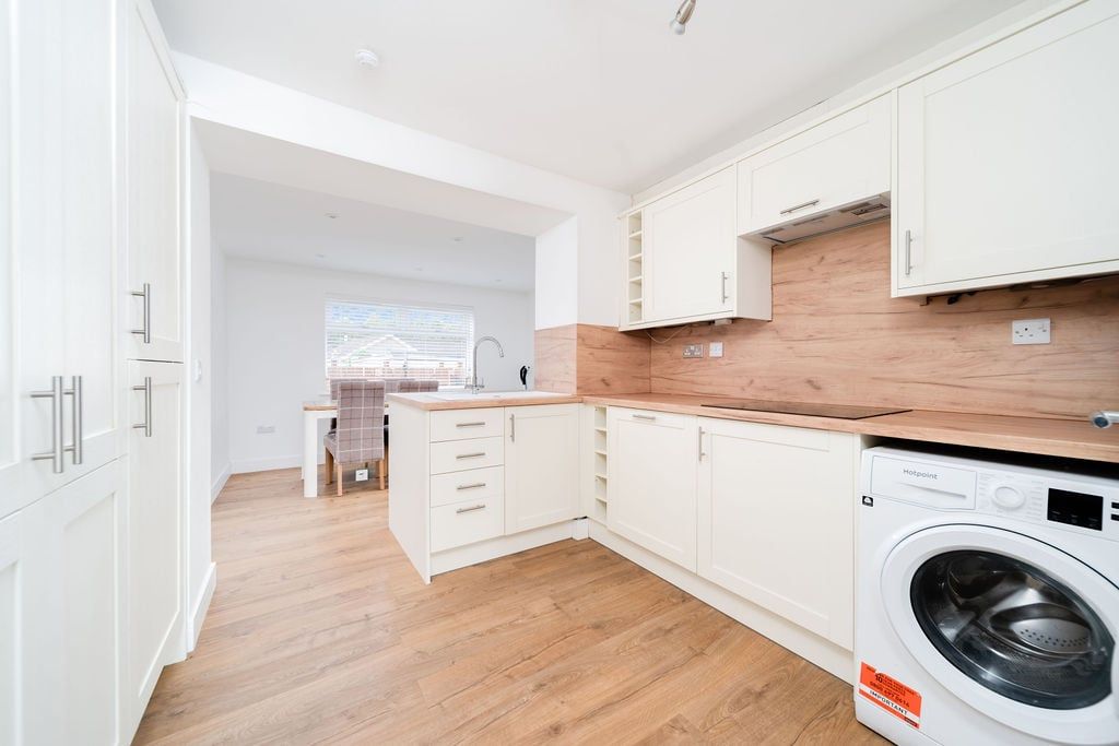 Property photo 2 of 24