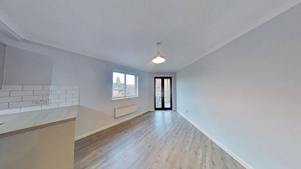 Property photo 2 of 7 Picture No. 03