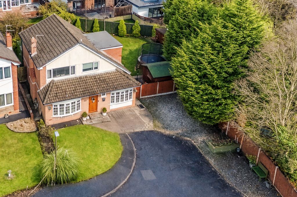 Property photo 1 of 37