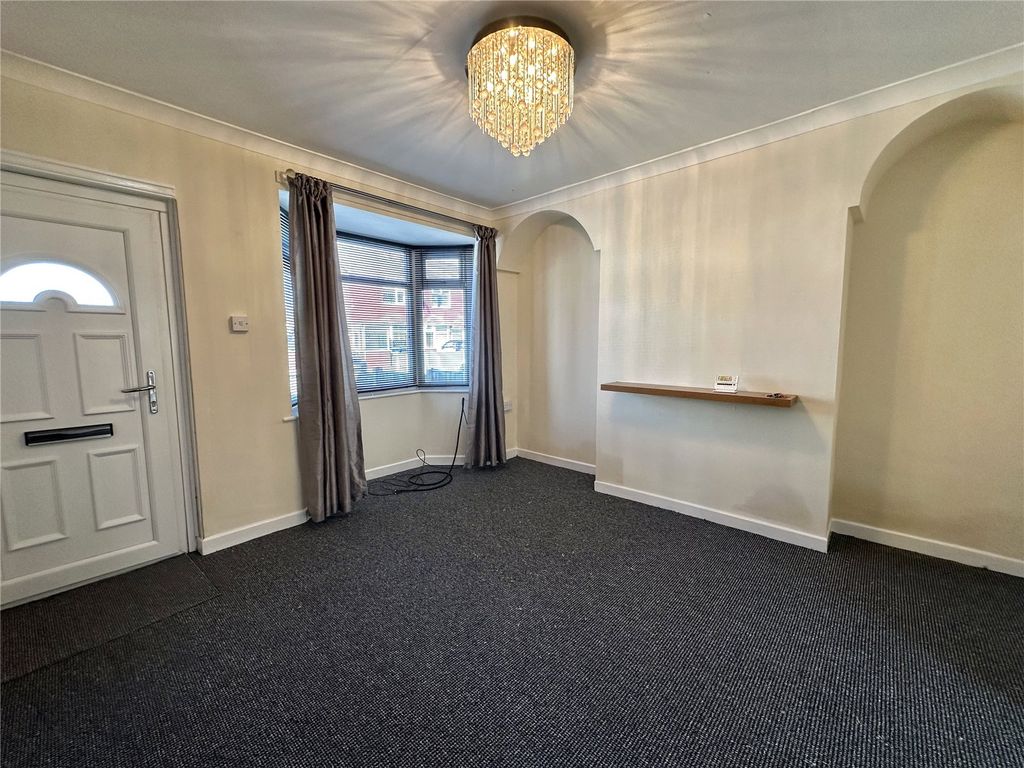 Property photo 3 of 12 Picture No. 04