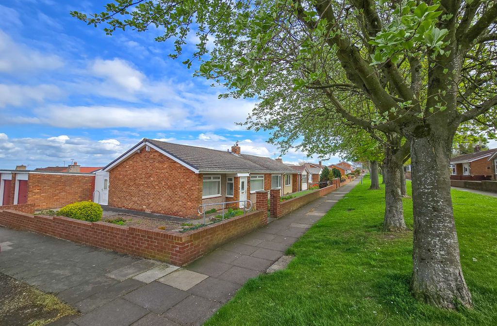 Property photo 1 of 12 External