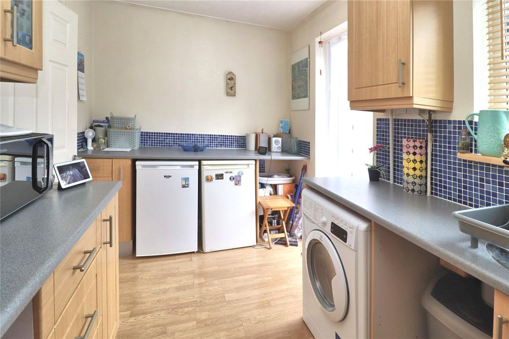 Property photo 2 of 11 Picture No. 26