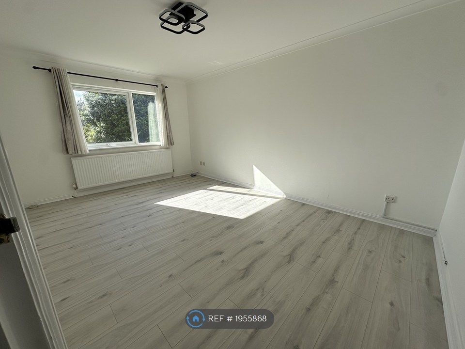 Property photo 2 of 13 Living Room