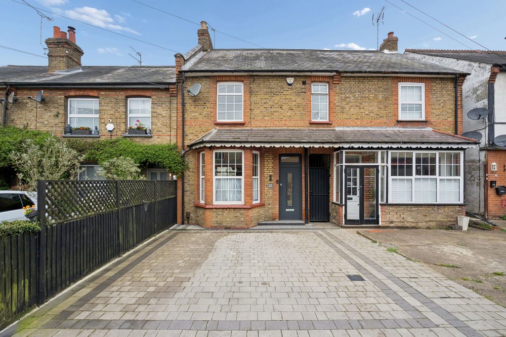 Property photo 1 of 22