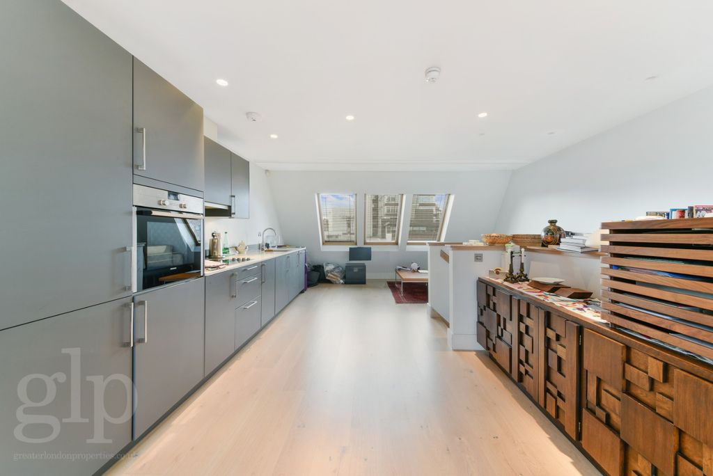 Property photo 2 of 14 953434
