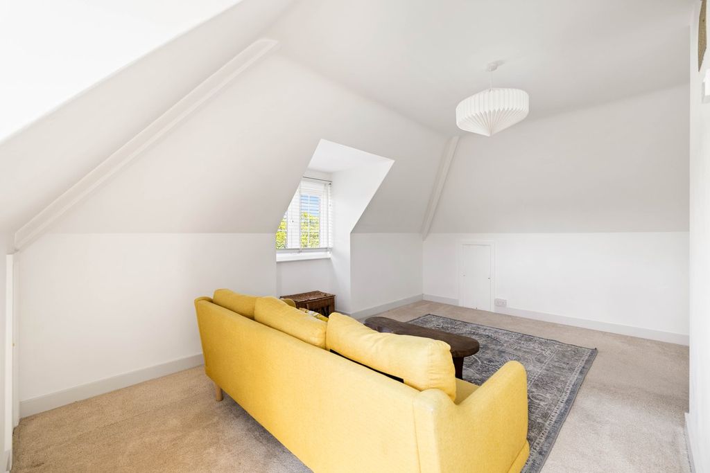 Additional image 12 of 2 bed flat for saleGodwyn Road, Folkestone CT20