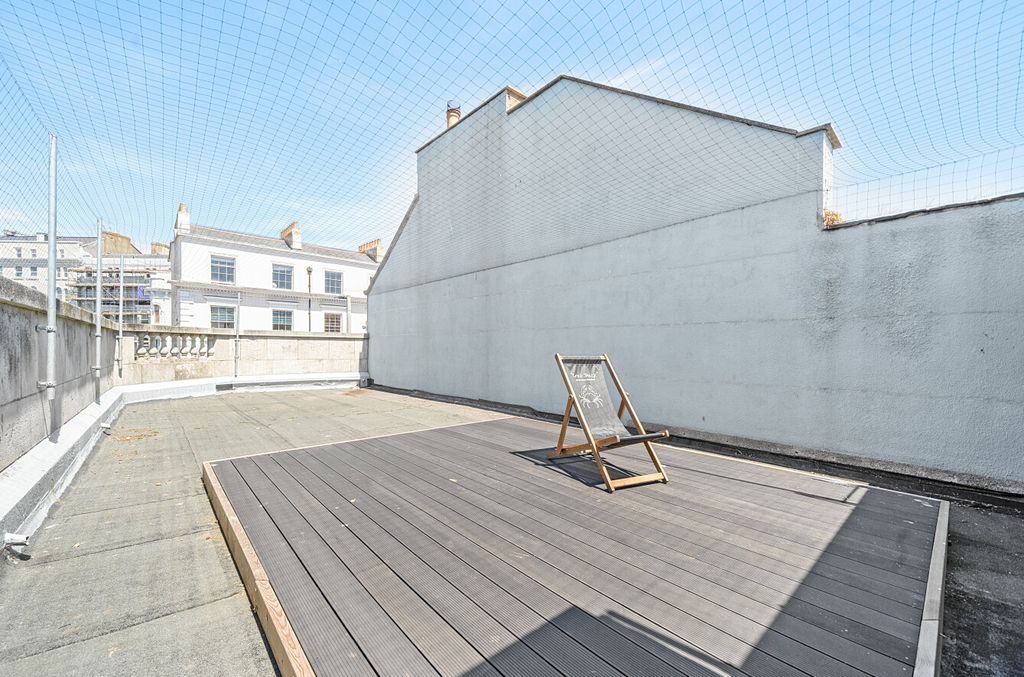 Property photo 3 of 19 Roof Top Terrace