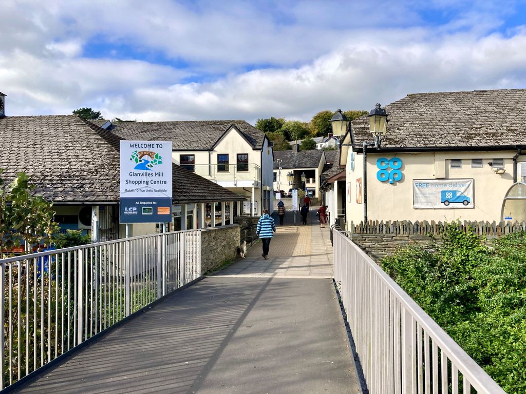 Property photo 3 of 15