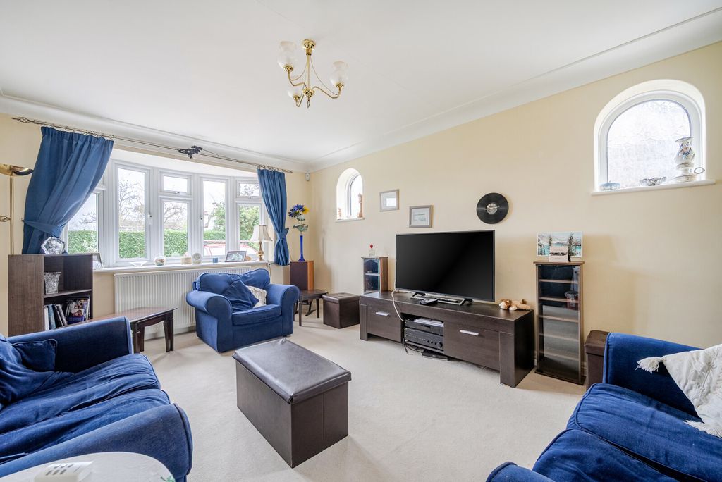 Property photo 3 of 23 1408873-13-699c6F...