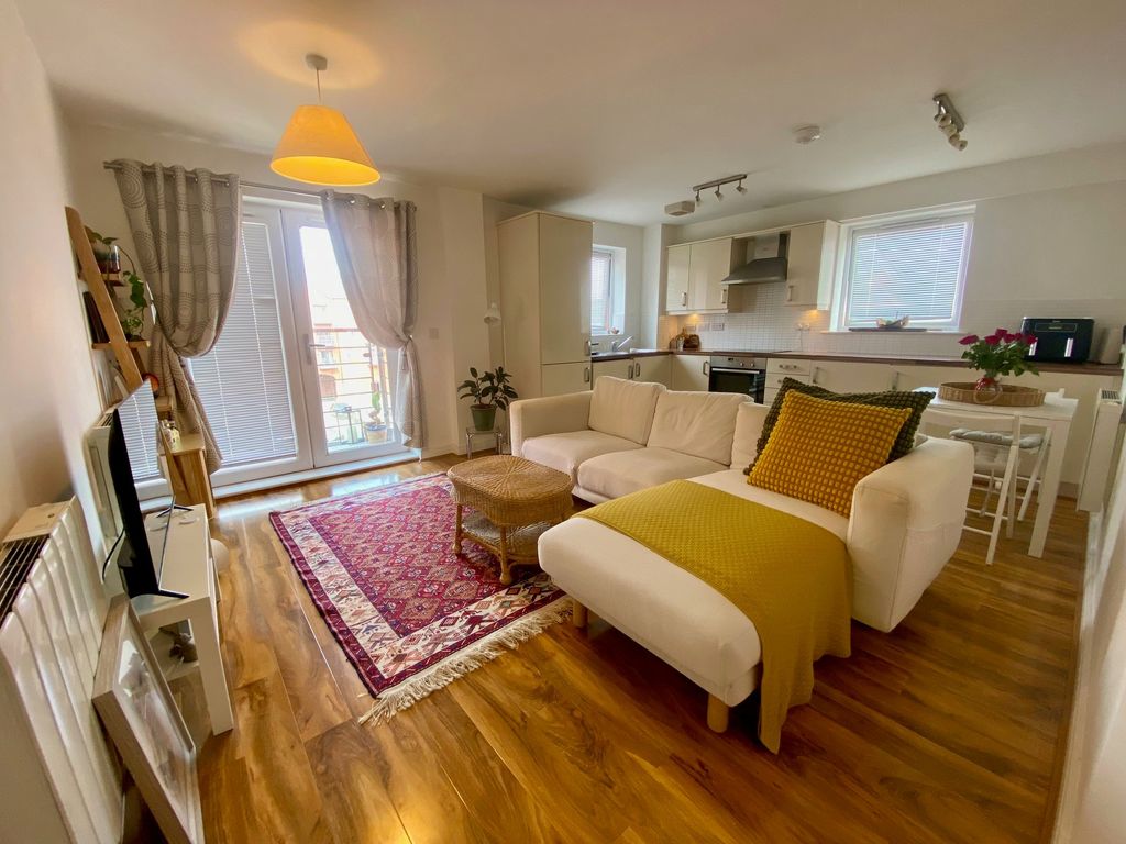 Property photo 2 of 7