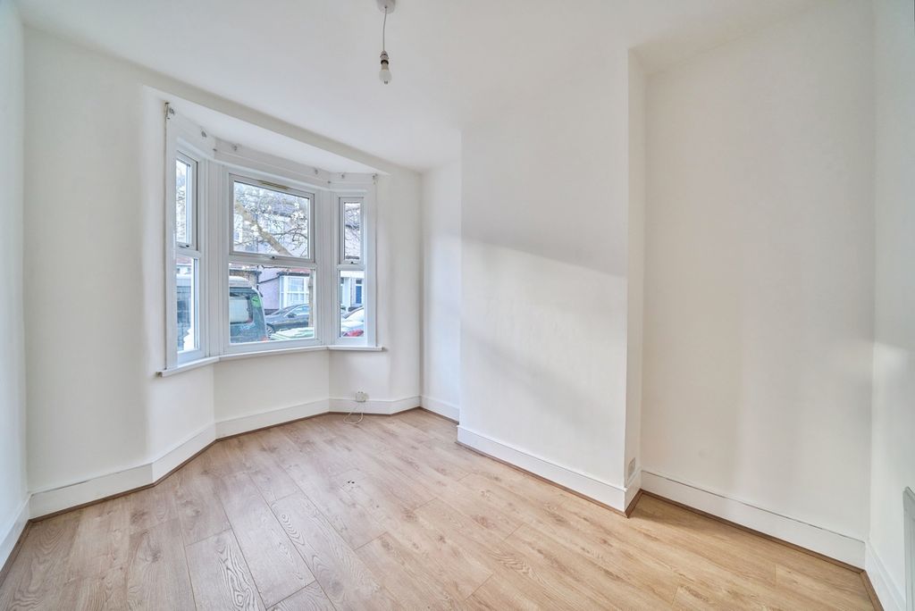 Property photo 2 of 21 Pbox-Img.Jpg