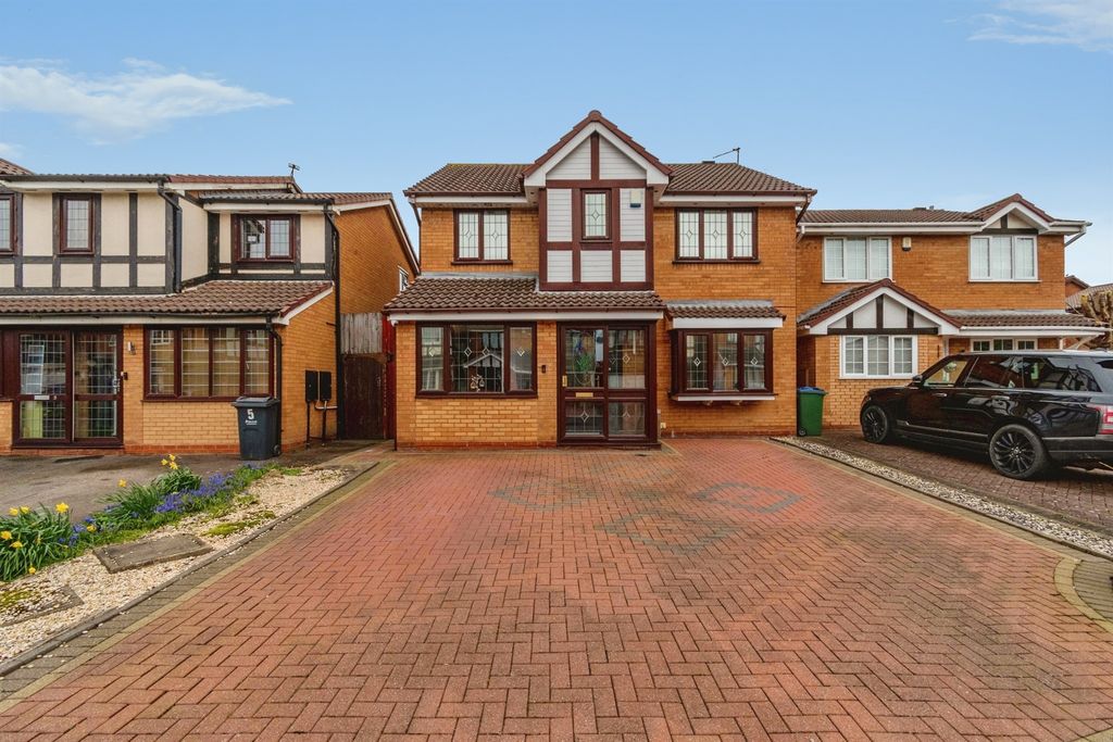 Property photo 1 of 17