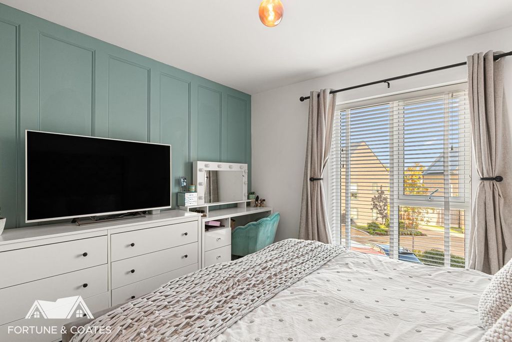 Additional image 8 of 2 bed flat for saleCoulter House, Great Ley Road, Newhall, Harlow CM17