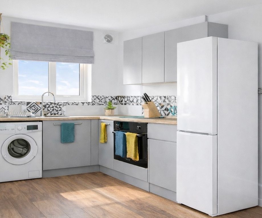 Property photo 1 of 7 Photo 0