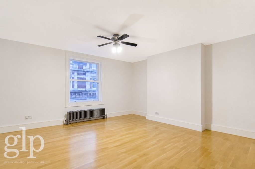 Property photo 2 of 9 975173