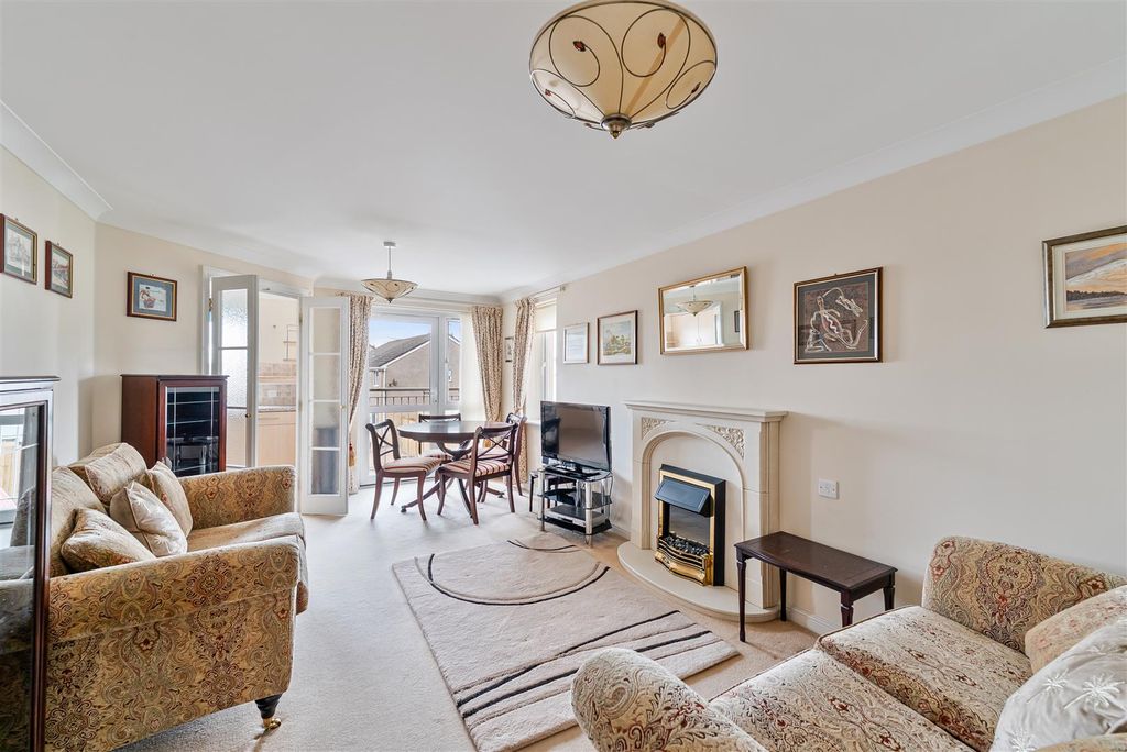 Property photo 2 of 19 Living Room