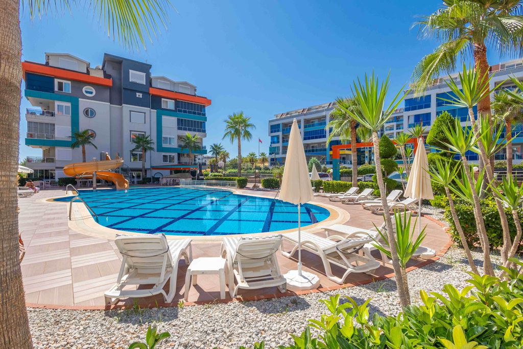 Property photo 3 of 25 Sea & Castle View Alanya Penthouse For Sale - Large Sunbathing Social Terraces
