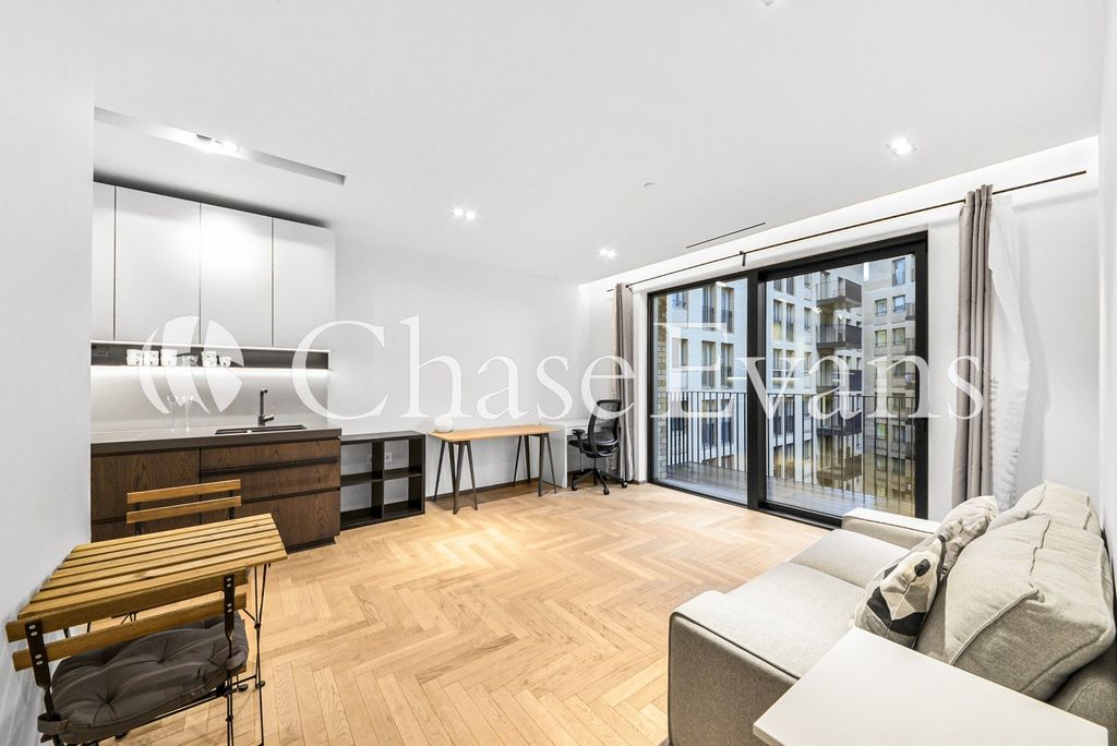 Property photo 1 of 11 Living Area