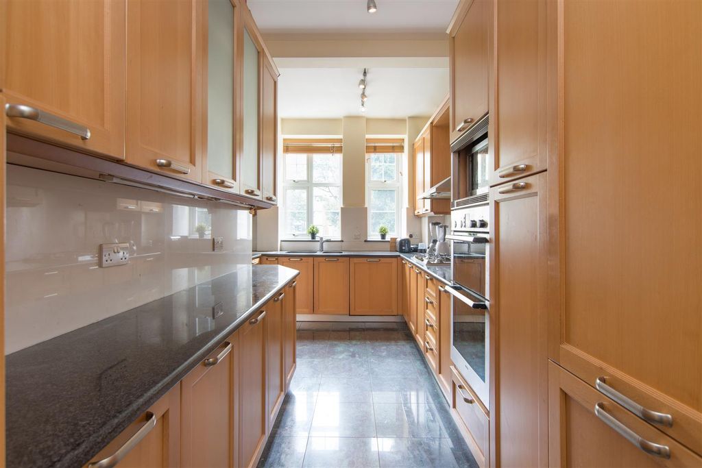 Property photo 3 of 24 31434_Hi-Res(4).Jpg