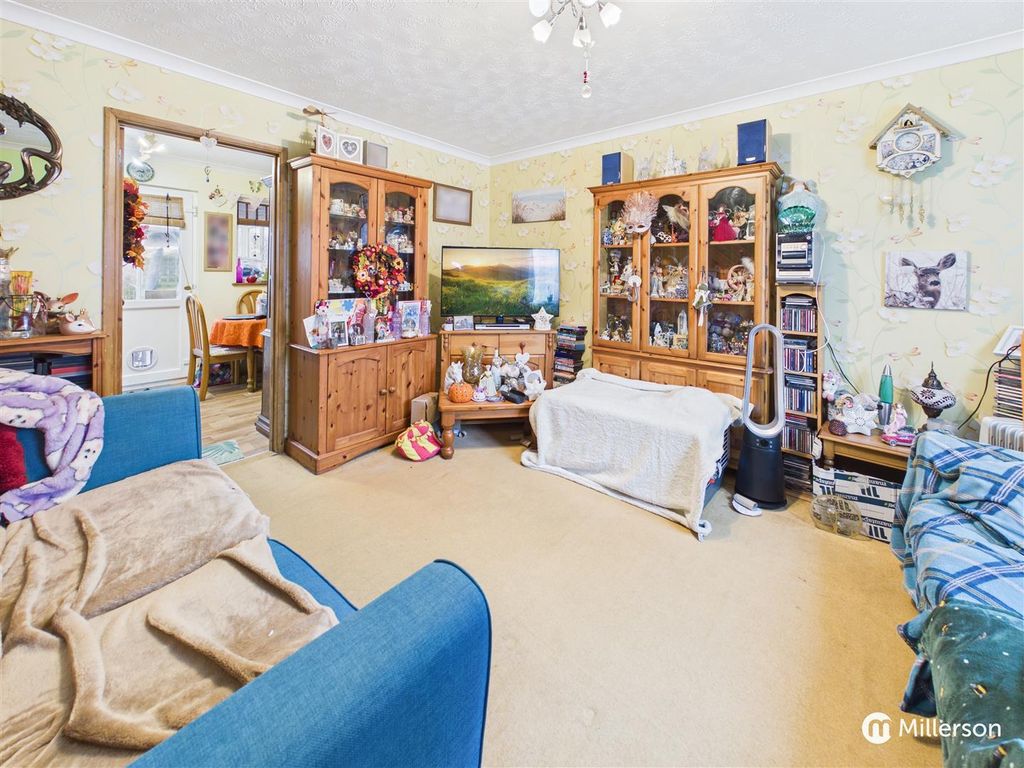 Property photo 2 of 16 Cam05092G0-Pr0159-Still011.Jpg