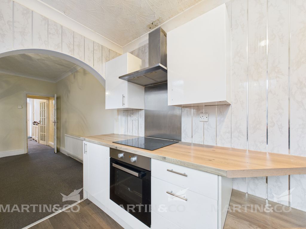 Property photo 3 of 8 Cam02406G0-Pr0530-Still005