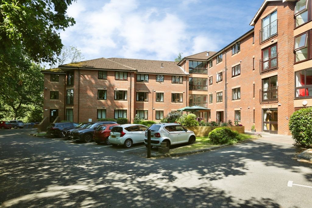 Property photo 1 of 8 Pbox-Img.Jpg