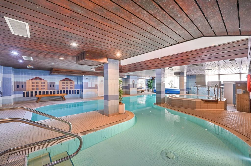 Property photo 3 of 21