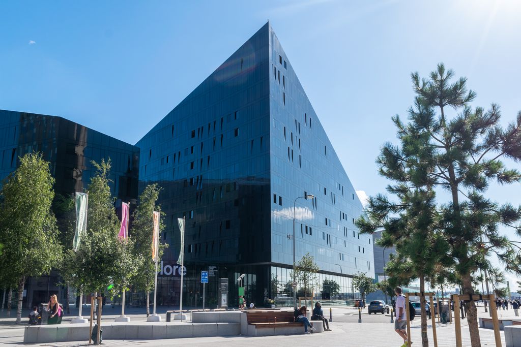 Property photo 1 of 5 Exterior Entrance 