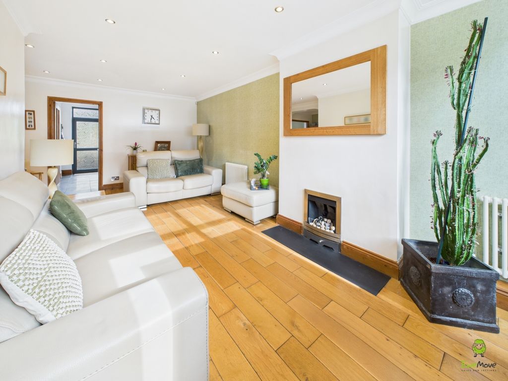 Property photo 2 of 24 Presented By Clinton At Ewemove Bexleyheath And Da