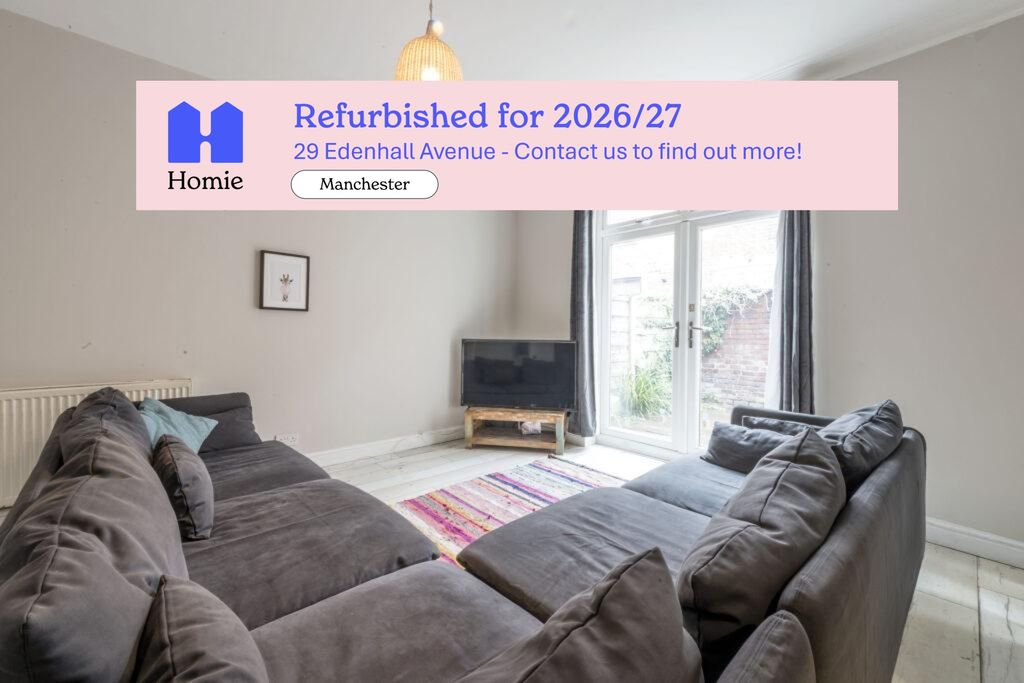 Property photo 1 of 12 Bright, Newly Refurbished Living Room With A Large...