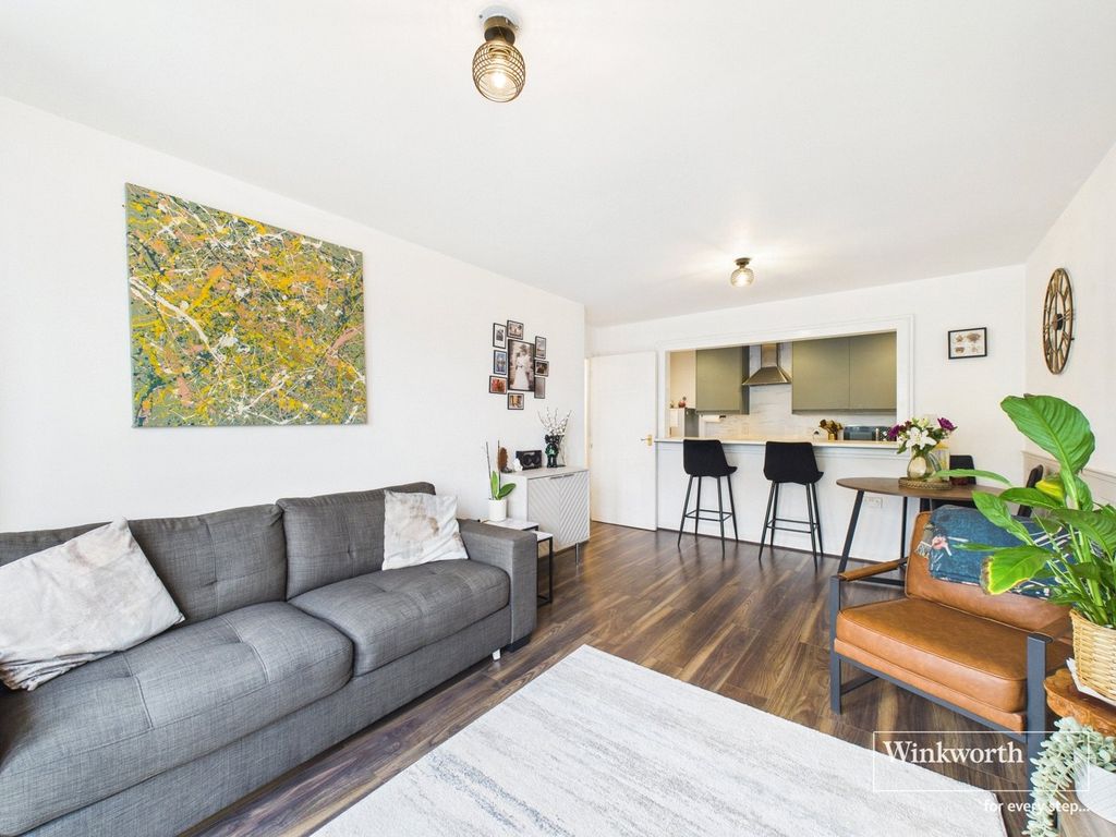 Property photo 3 of 10 Open Plan Living