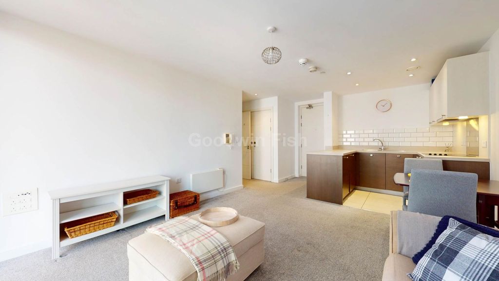 Property photo 3 of 10