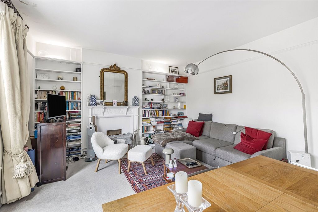 Property photo 3 of 14 Picture No. 02