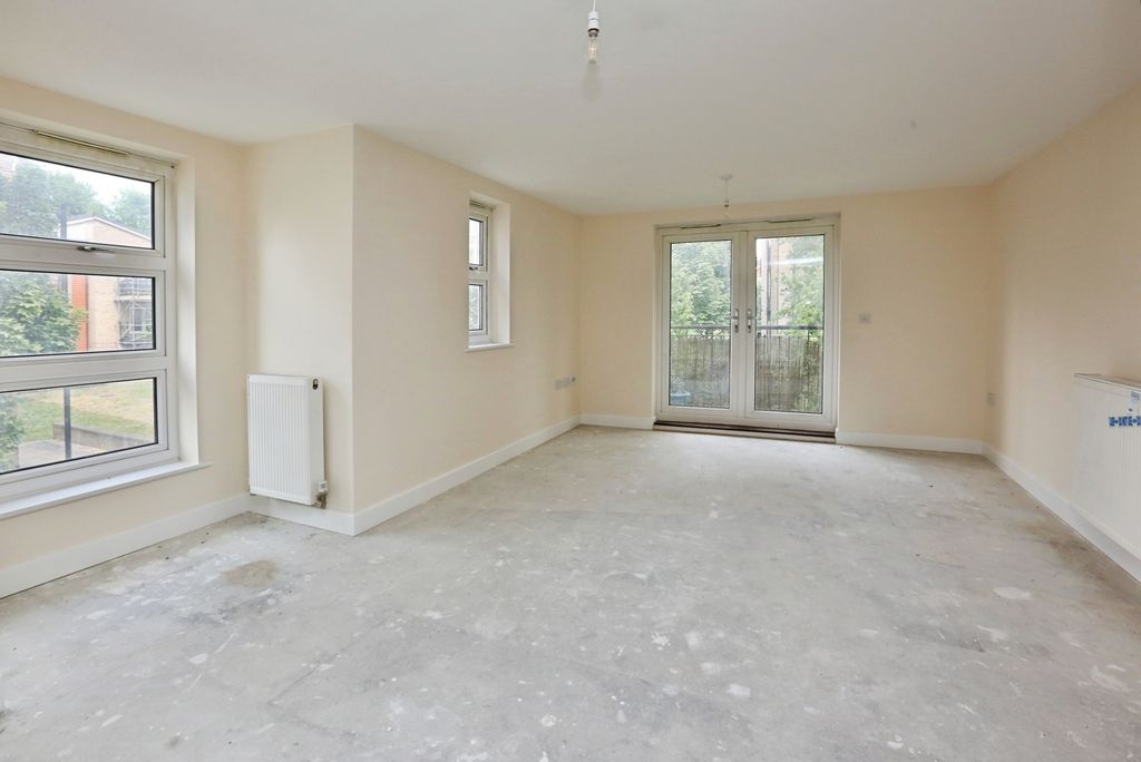 Property photo 2 of 15 Photo