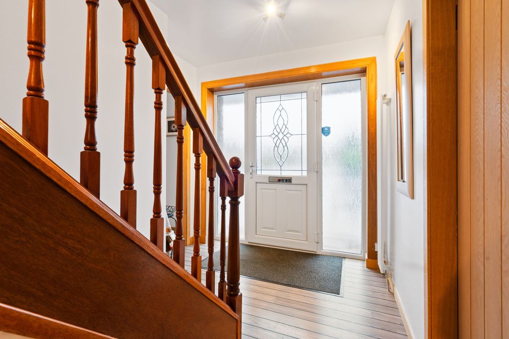 Property photo 2 of 49