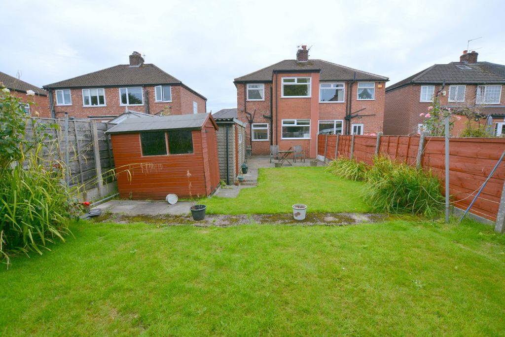 Property photo 2 of 16 Photo 16