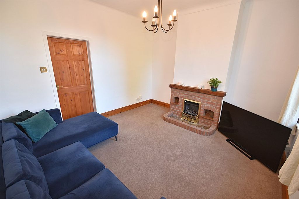 Property photo 3 of 20