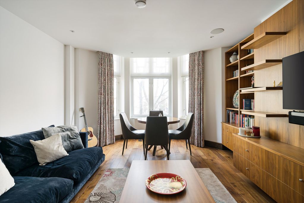 Property photo 2 of 12 Image