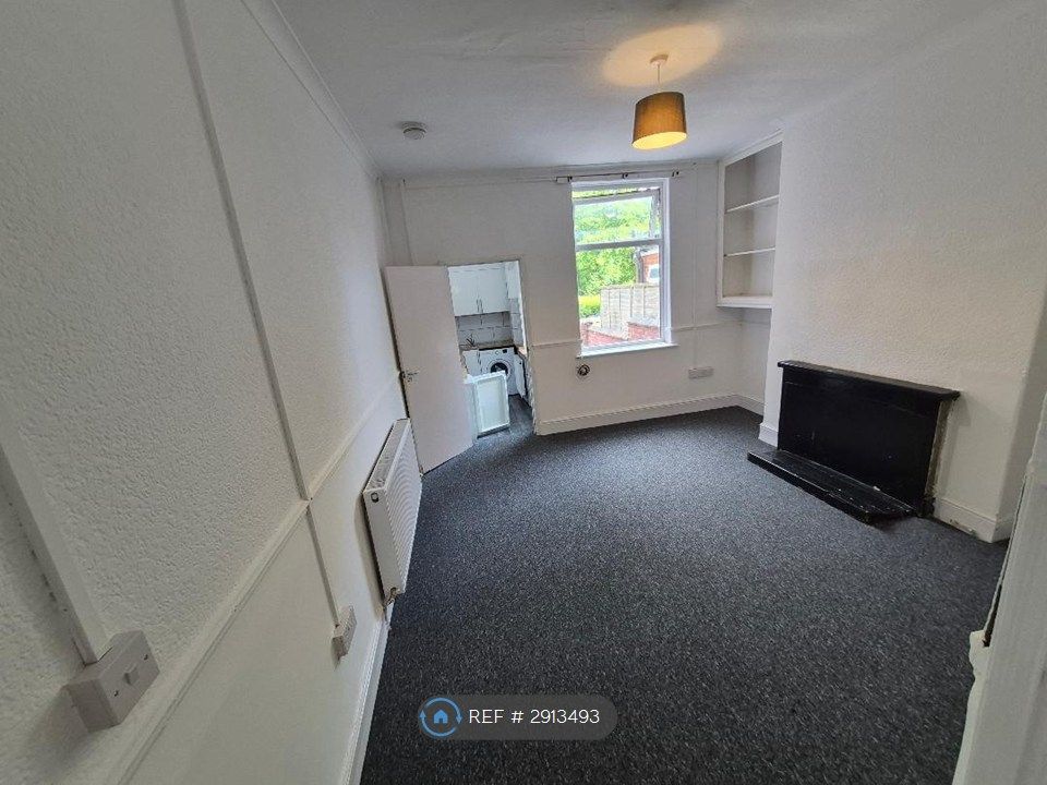 Property photo 3 of 9
