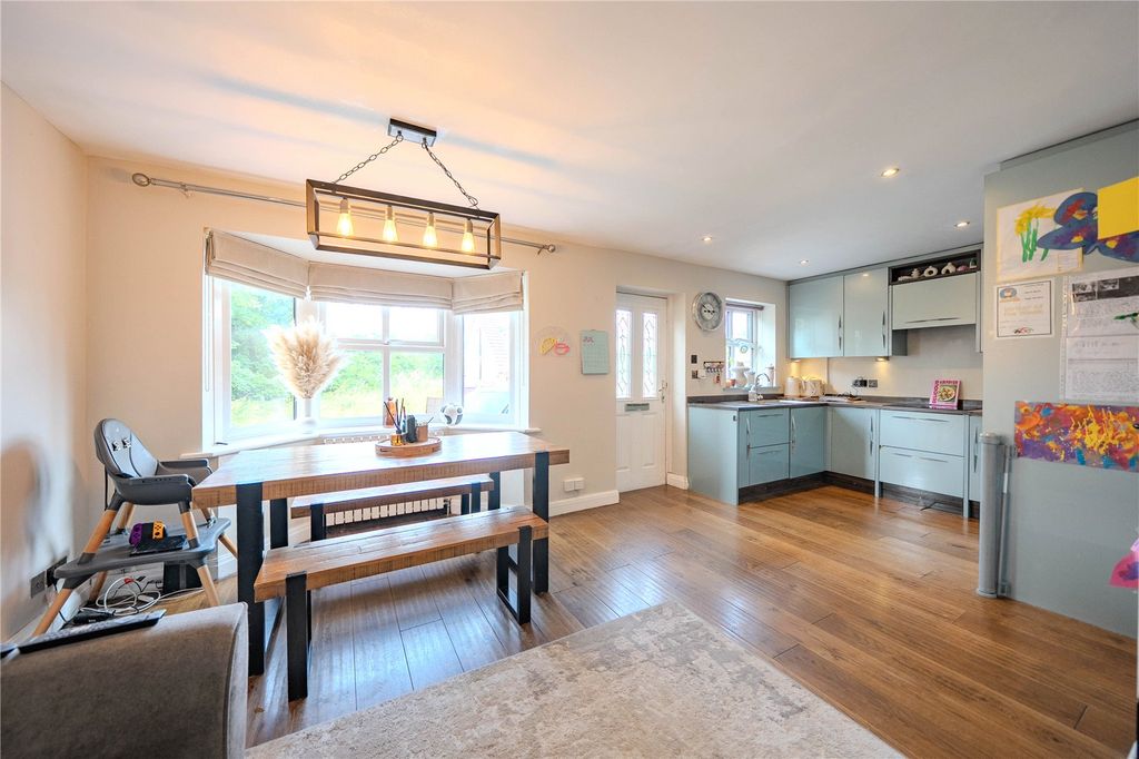 Property photo 2 of 15 Picture No. 26
