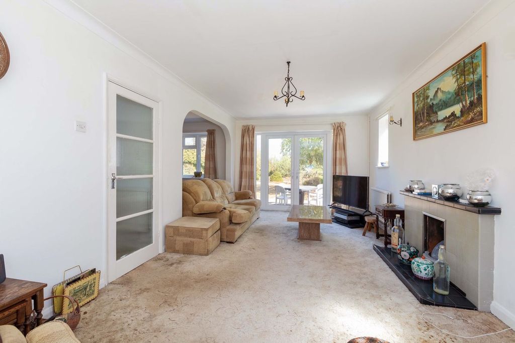 Property photo 3 of 24