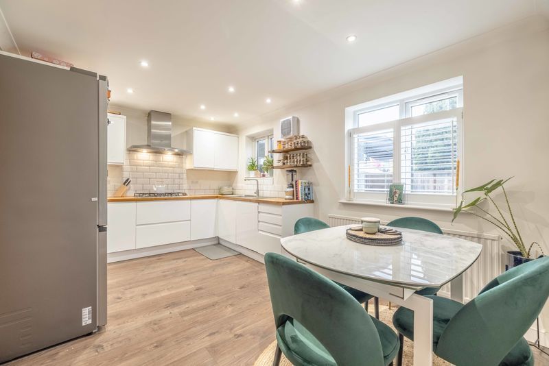 Property photo 3 of 10 Photo 2