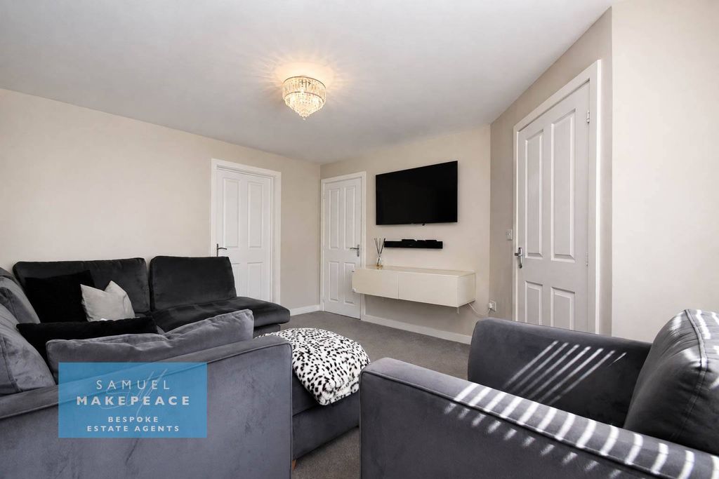 Property photo 2 of 16 Gallery