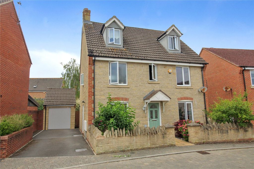 Property photo 1 of 24 Picture No. 12