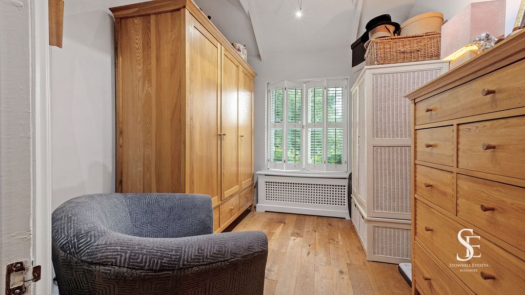 Additional image 30 of 5 bed property for saleOld Wokingham Road, Wokingham RG40