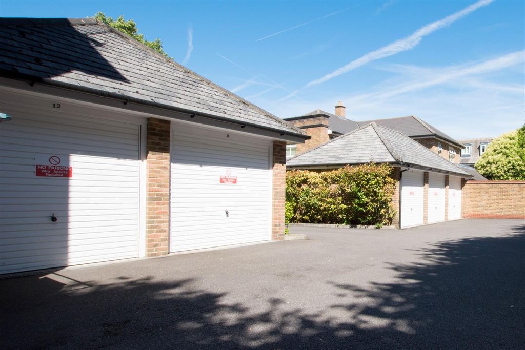 Property photo 2 of 2