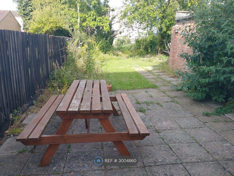 Property photo 2 of 9 Garden